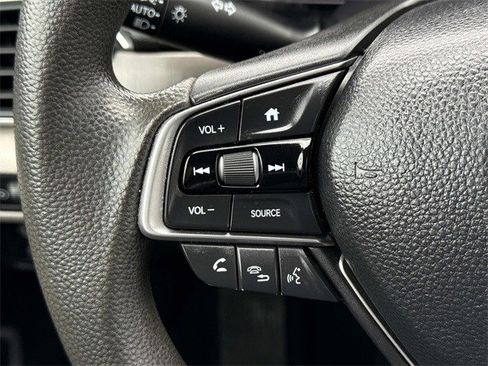 Used 2018 Honda Accord LX image 24