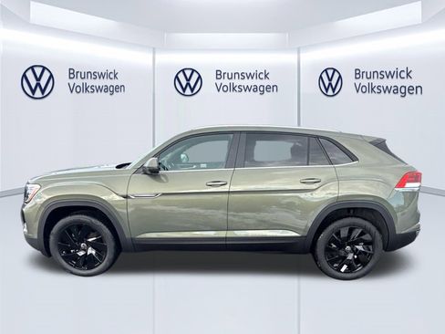 New 2026 Volkswagen Atlas Cross Sport SE image 3