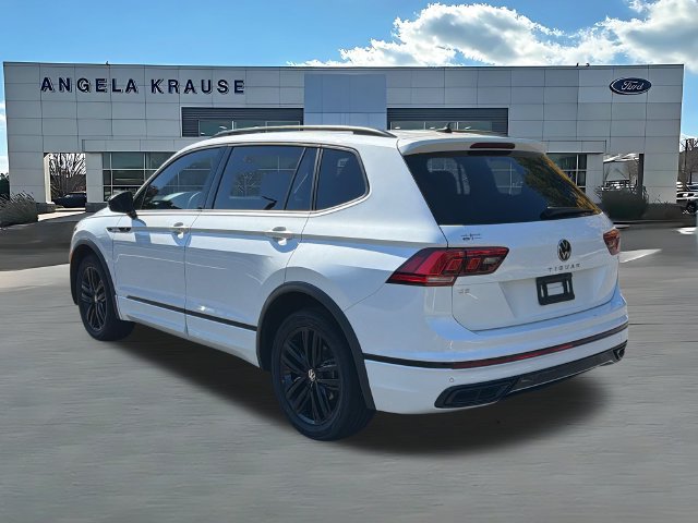 Used 2022 Volkswagen Tiguan SE R-Line FWD image 6