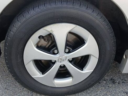 Used 2013 Toyota Prius Two image 15