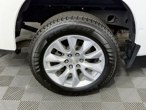 Used 2020 Chevrolet Silverado 1500 Custom w/ Custom Value Package image 26