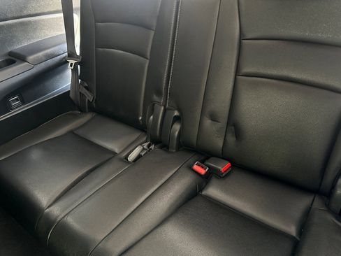 Used 2022 Honda Pilot Touring image 19