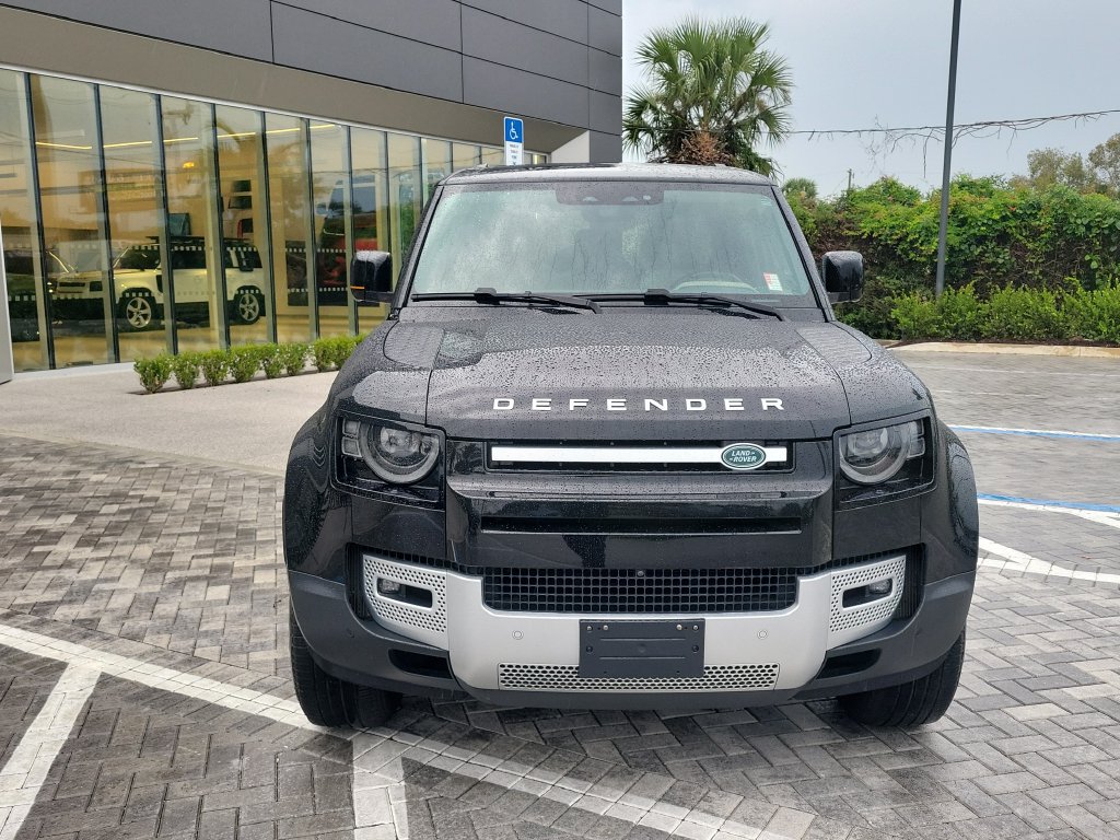 Used 2022 Land Rover Defender 110 S AWD/4WD image 8