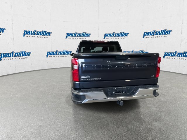 Used 2023 Chevrolet Silverado 1500 LT AWD/4WD image 10
