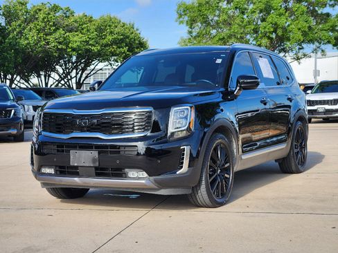 Used 2022 Kia Telluride SX w/ SX Prestige Package image 2
