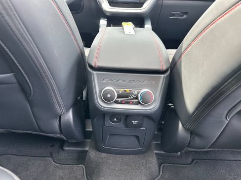 Used 2026 Ford Explorer ST-Line w/ ST-Line Street Pack AWD/4WD image 36