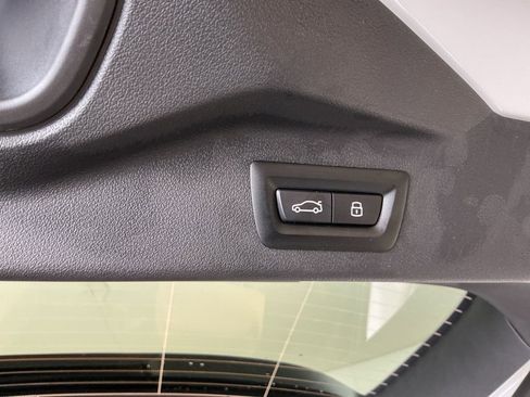 Used 2026 BMW X7 xDrive40i w/ M Sport Package image 34