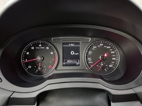 Used 2018 Audi Q3 2.0T Premium FWD image 15