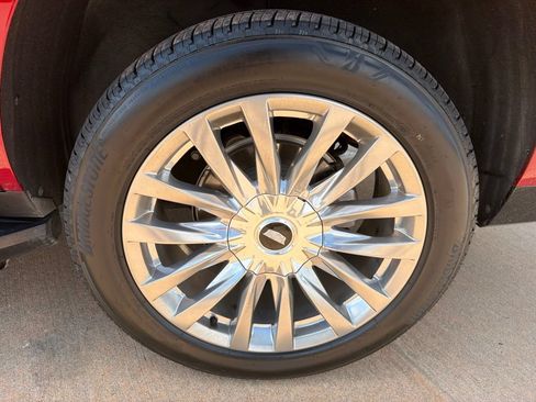 Certified 2024 Cadillac Escalade Premium Luxury AWD/4WD image 6