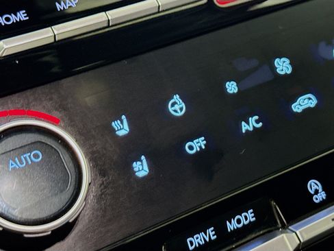 Used 2024 Hyundai Santa Fe Calligraphy image 25