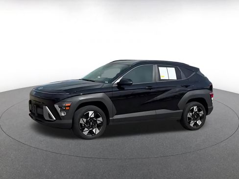 Used 2025 Hyundai Kona SEL AWD/4WD image 6
