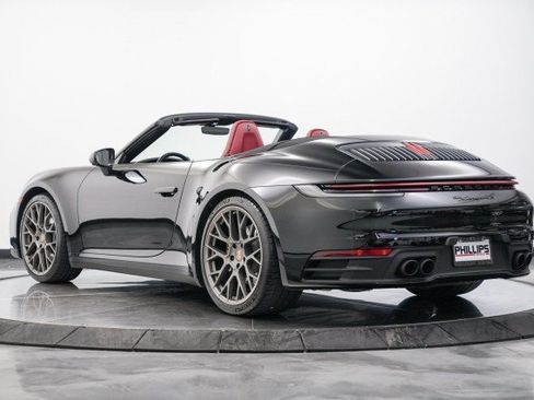Used 2022 Porsche 911 Carrera 4S image 11