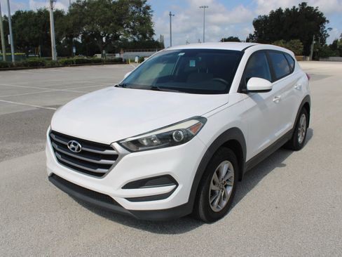 Used 2018 Hyundai Tucson SE FWD image 1
