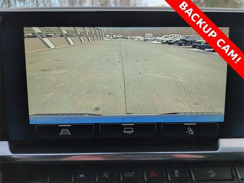 Used 2024 Chevrolet Silverado 1500 LT w/ Z71 Off-Road Package image 15