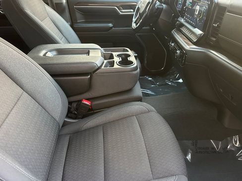 Used 2022 Chevrolet Silverado 1500 LT image 17