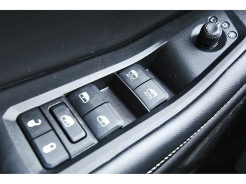 Used 2023 Jeep Grand Cherokee L Limited w/ Black Appearance Package AWD/4WD image 21