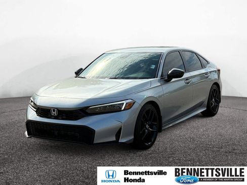 Used 2025 Honda Civic Sport image 1
