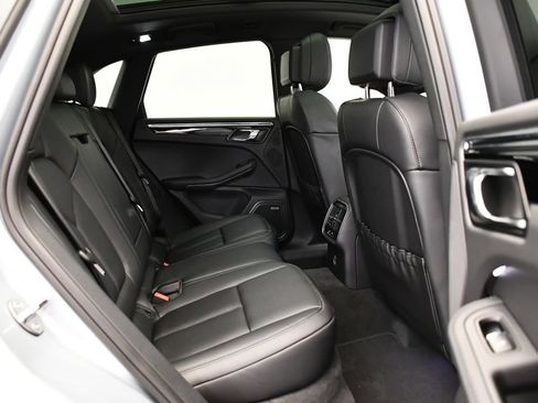 Certified 2026 Porsche Macan AWD/4WD image 55