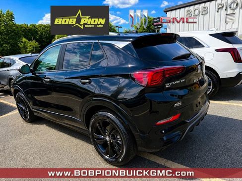 Used 2024 Buick Encore GX Sport Touring w/ Advanced Technology Package AWD/4WD image 2