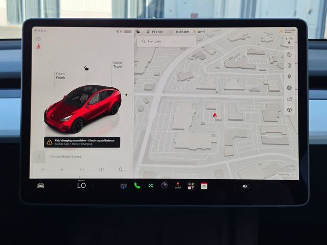 Used 2024 Tesla Model Y Long Range AWD/4WD image 13