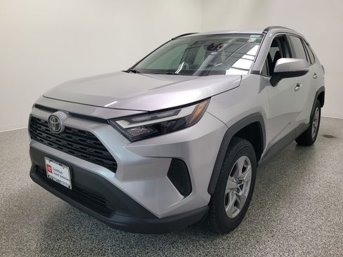 Certified 2025 Toyota RAV4 XLE w/ Convenience Package AWD/4WD image 2