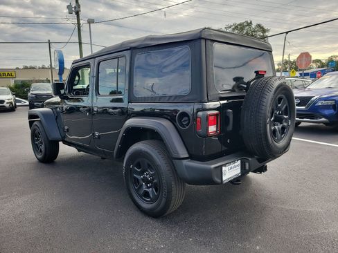 Used 2023 Jeep Wrangler Sport image 8