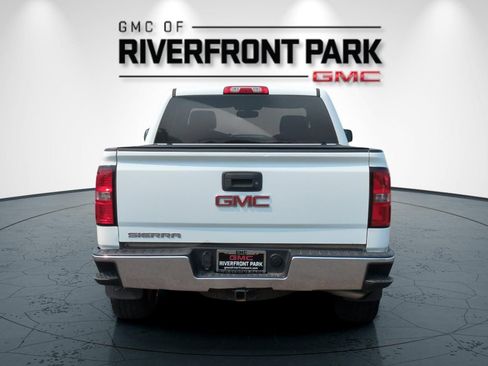 Used 2015 GMC Sierra 1500 SLT w/ SLT Crew Cab Value Package AWD/4WD image 4