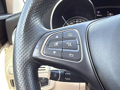Used 2015 Mercedes-Benz C 300 4MATIC Sedan image 29
