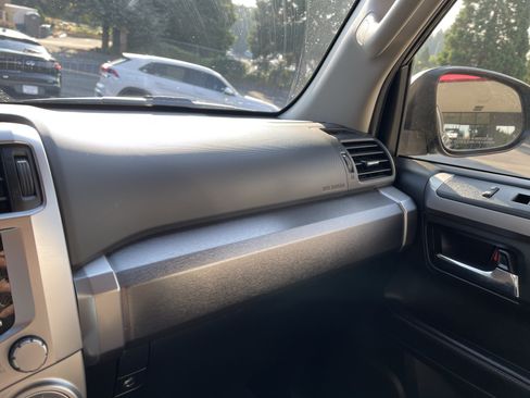 Certified 2021 Toyota 4Runner SR5 AWD/4WD image 24