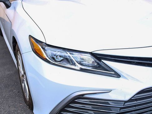 Used 2023 Toyota Camry LE FWD image 5
