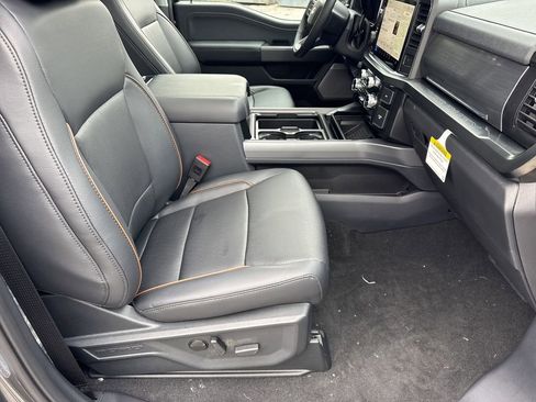 New 2026 Ford F350 Lariat w/ Black Appearance Package image 13