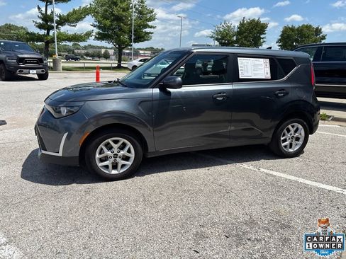 Used 2024 Kia Soul LX w/ Option Group 015 FWD image 15