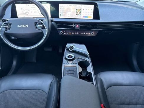 Certified 2024 Kia EV6 Light RWD image 17