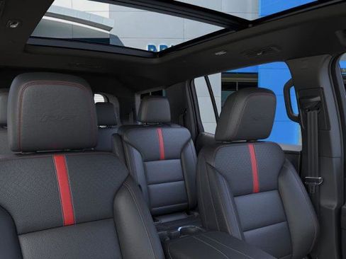 New 2026 Chevrolet Traverse RS w/ LPO, Floor Liner Package FWD image 62