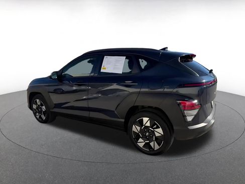 Used 2025 Hyundai Kona SEL image 10