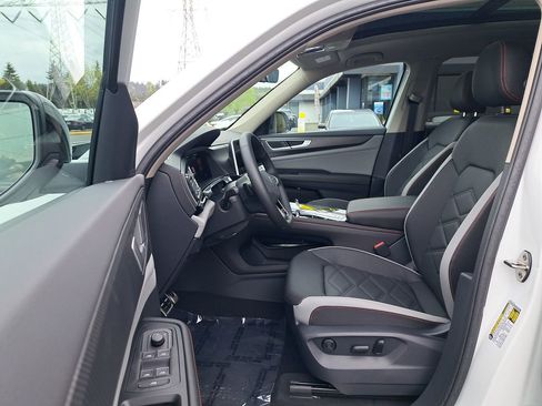 New 2026 Volkswagen Atlas Peak Edition AWD/4WD image 11