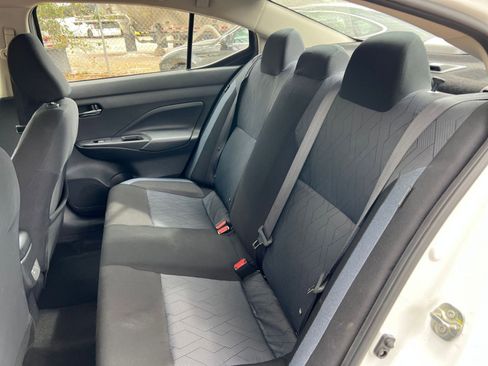 Used 2025 Nissan Versa SV image 34