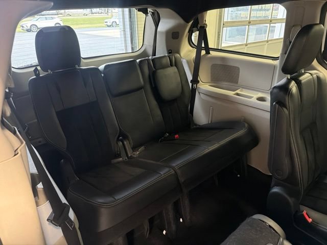 Used 2017 Dodge Grand Caravan SXT FWD image 25