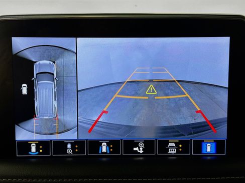 Used 2021 Chevrolet Tahoe Premier w/ Premium Package image 14