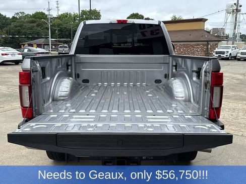 Used 2020 Ford F250 Platinum w/ FX4 Off-Road Package AWD/4WD image 15