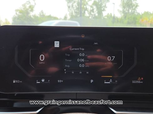 Used 2025 Kia Carnival SX FWD image 14