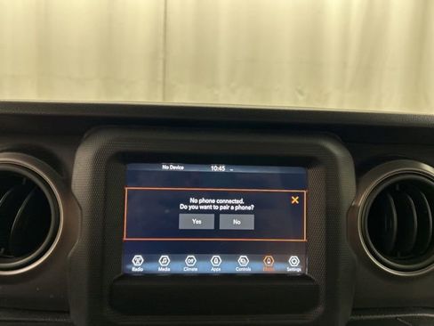 Used 2021 Jeep Wrangler Sport AWD/4WD image 14