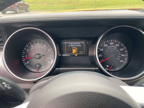 Used 2018 Ford Mustang GT RWD image 29