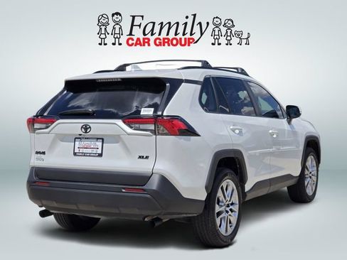 Used 2025 Toyota RAV4 XLE Premium FWD image 4