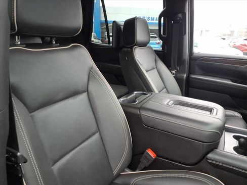 Used 2024 Chevrolet Tahoe Premier w/ Advanced Technology Package image 23