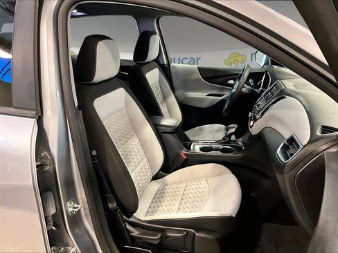 Used 2024 Chevrolet Equinox LS w/ LS Convenience Package FWD image 11