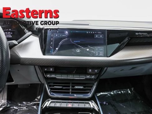 Used 2022 Audi e-tron GT Premium Plus w/ Performance Package image 12