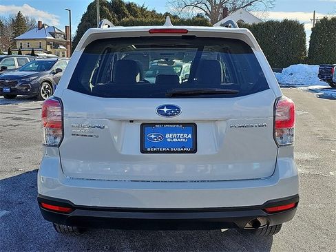 Used 2018 Subaru Forester 2.5i Premium image 4