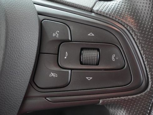 Used 2025 Buick Envista Preferred w/ Convenience II Package image 22