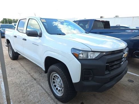 Used 2023 Chevrolet Colorado W/T w/ WT Convenience Package II AWD/4WD image 7